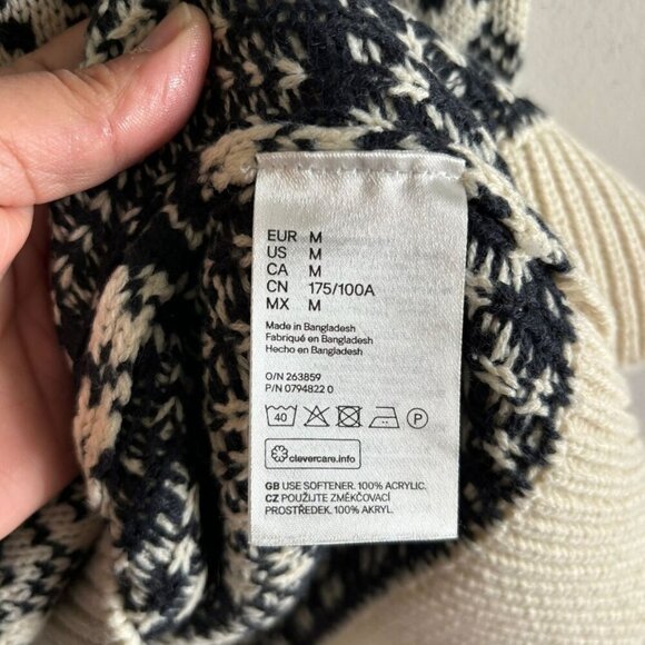 H&M Womens Winter Geometric Print Turtleneck Sweater Black Off White Sz Medium - Picture 7 of 8